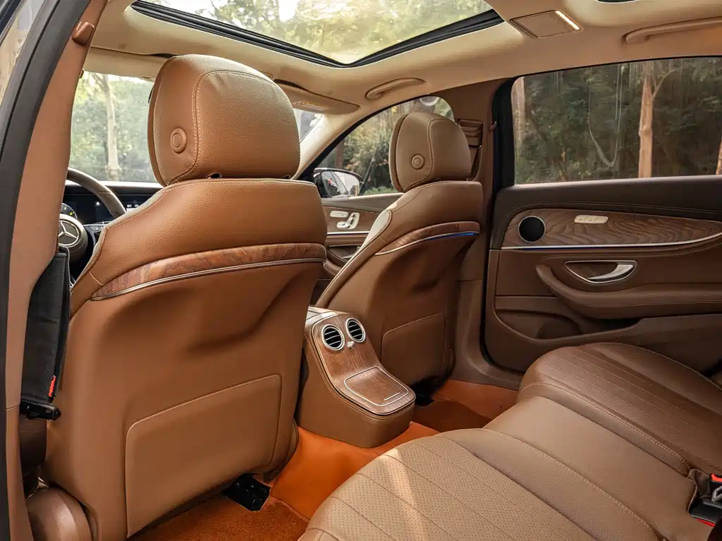 Mercedes-Benz E-Class E 2022 E 300 L Fashion