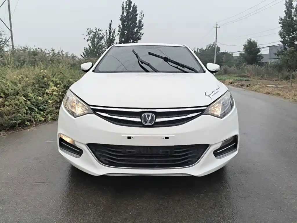Changan Eado XT — миниатюра 3
