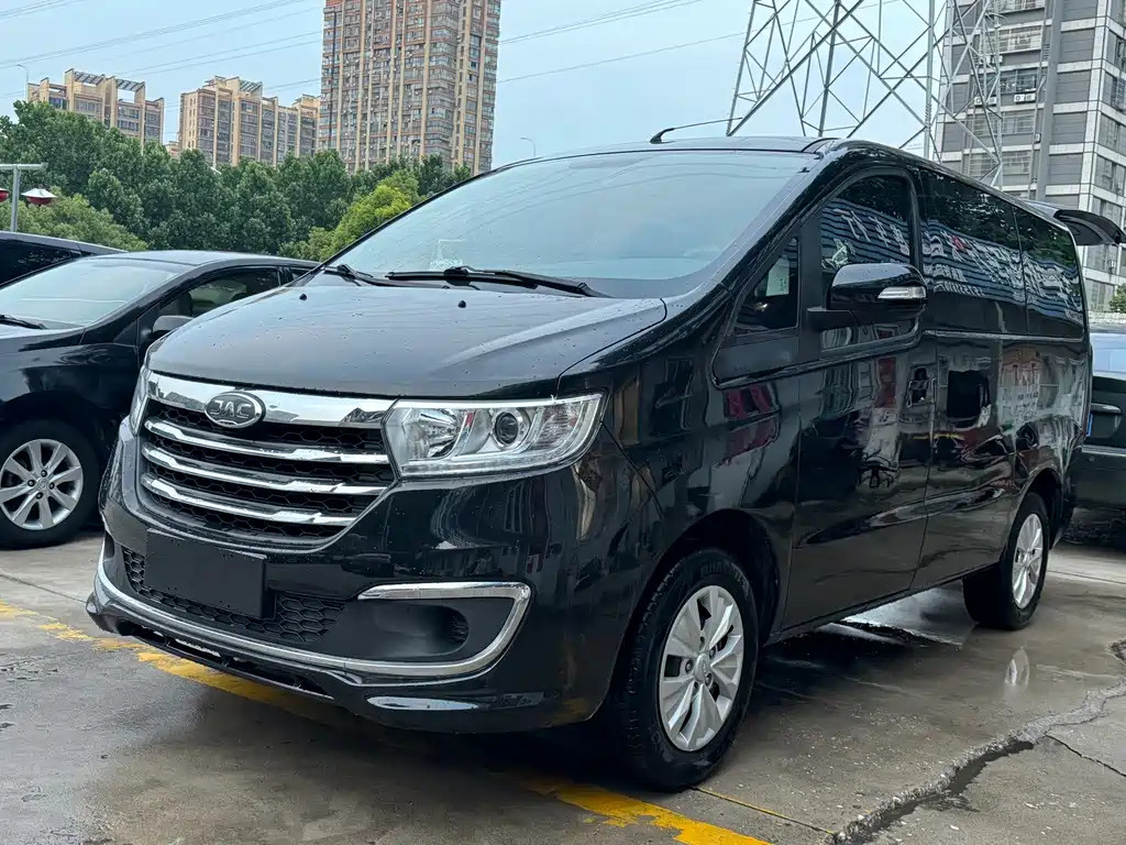 Купить JAC Refine Refine M3