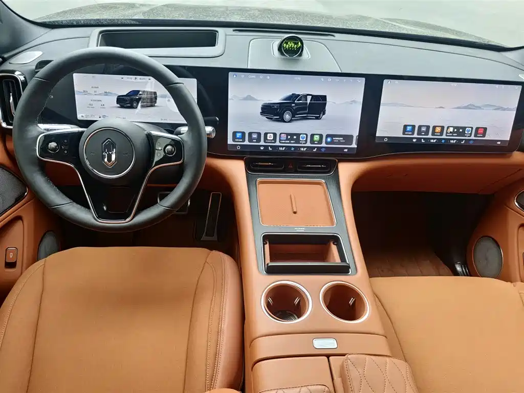 Aito M8 2025 Ultra 53.4kWh 6 мест (192 ）
