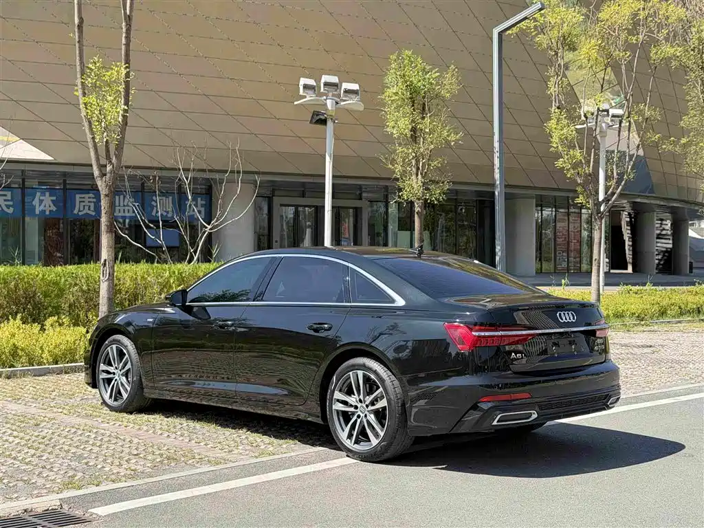Audi A6L — миниатюра 6