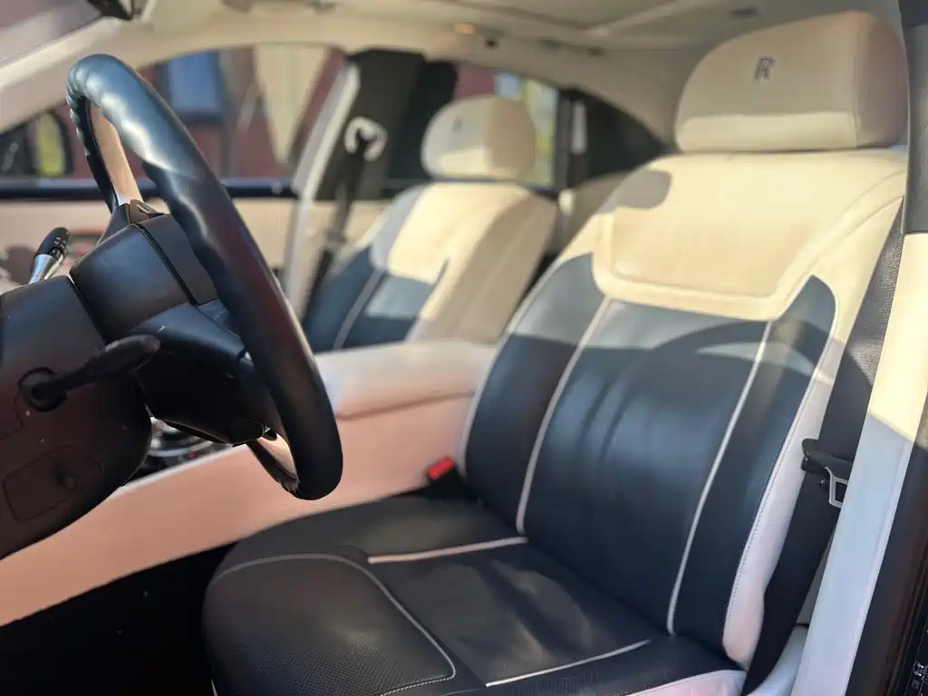 Rolls-Royce Ghost 2010 6.6T Standard