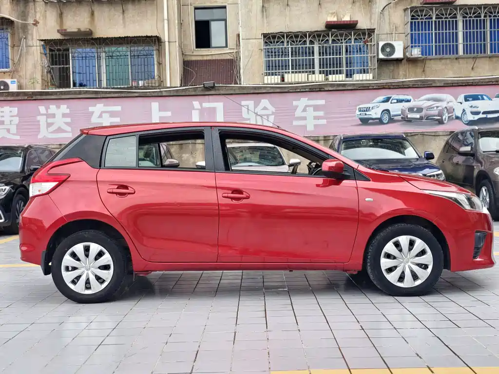 Toyota Yaris L — миниатюра 5