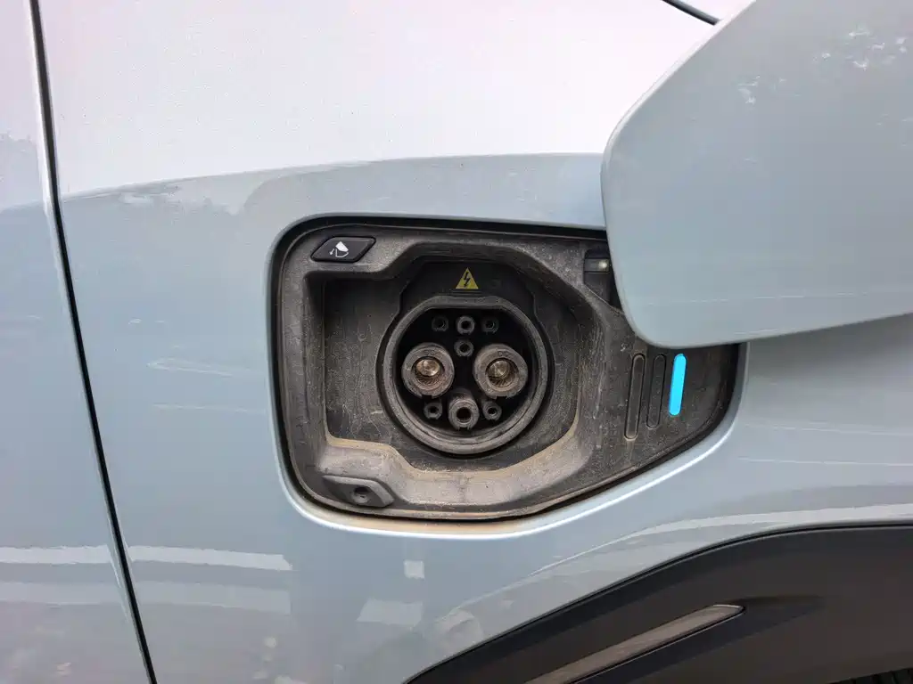 NIO ES6 — миниатюра 17