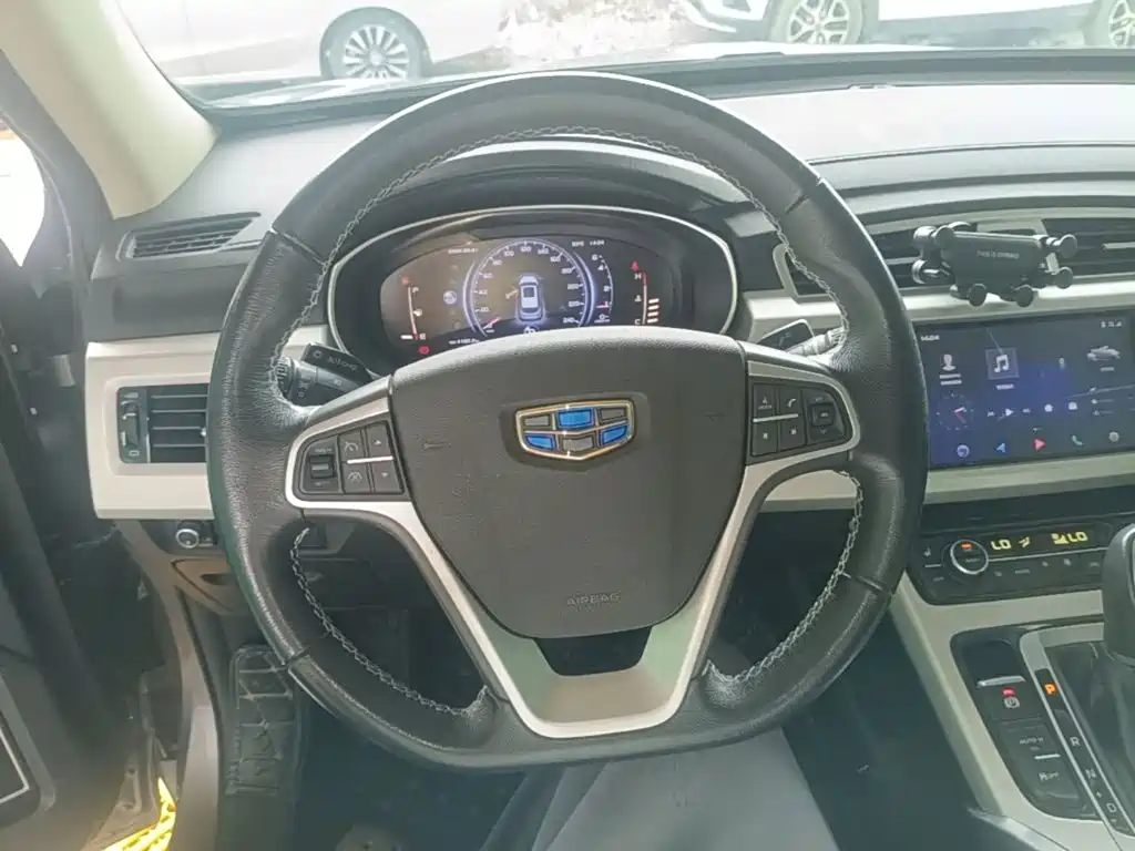 Geely Boyue — миниатюра 11