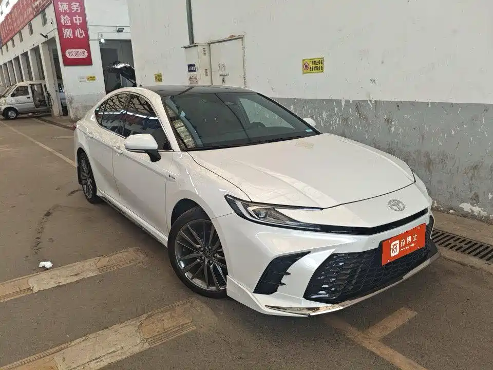 Toyota Camry Hybrid 2.0HXS Sport Plus Edition, фото 5