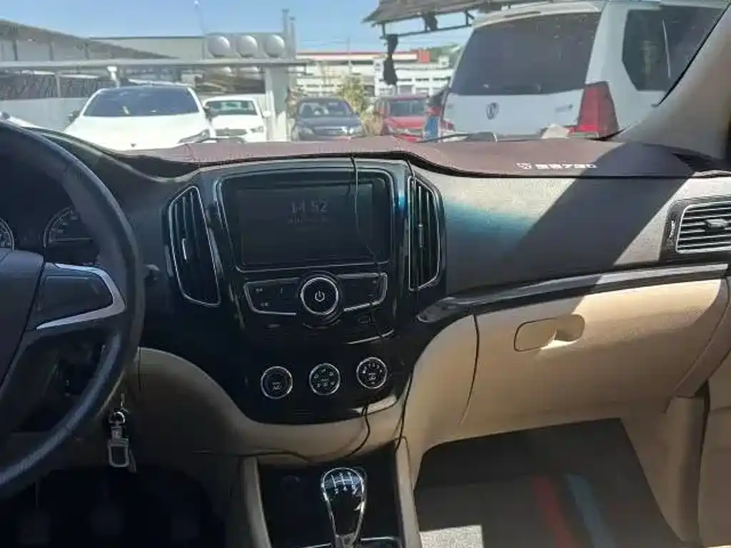 Baojun 730 — миниатюра 8