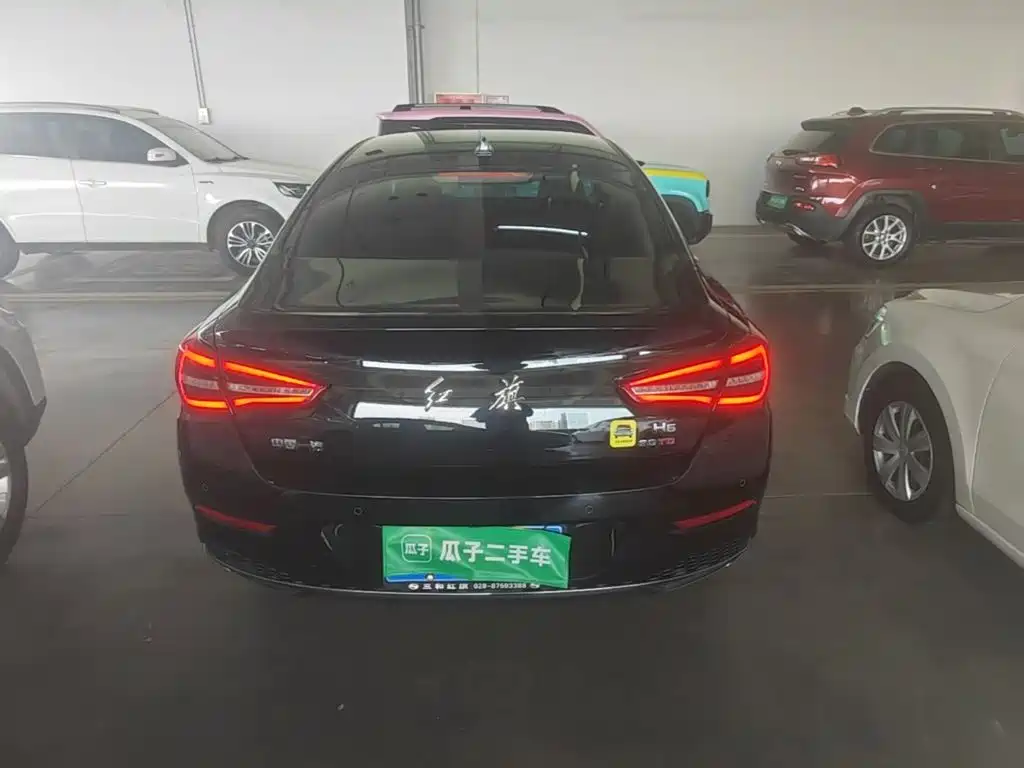 Hongqi Hongqi H5 — миниатюра 6