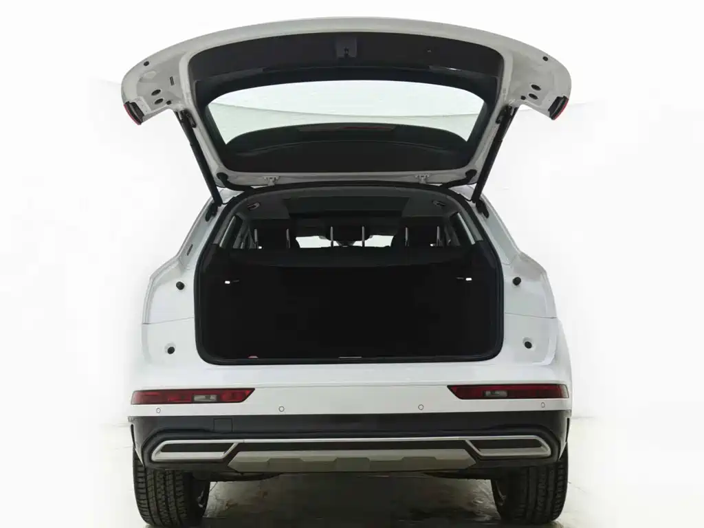 Audi Q5L — миниатюра 11