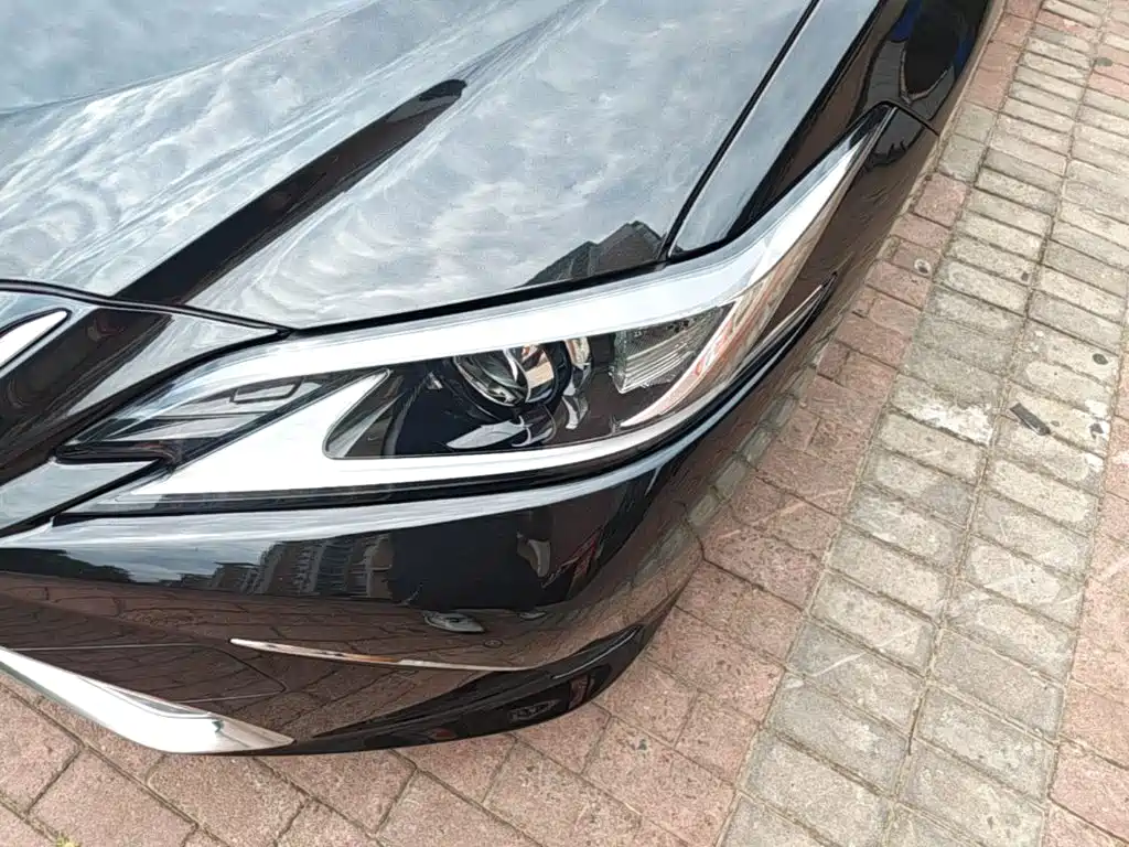 Lexus ES — миниатюра 24