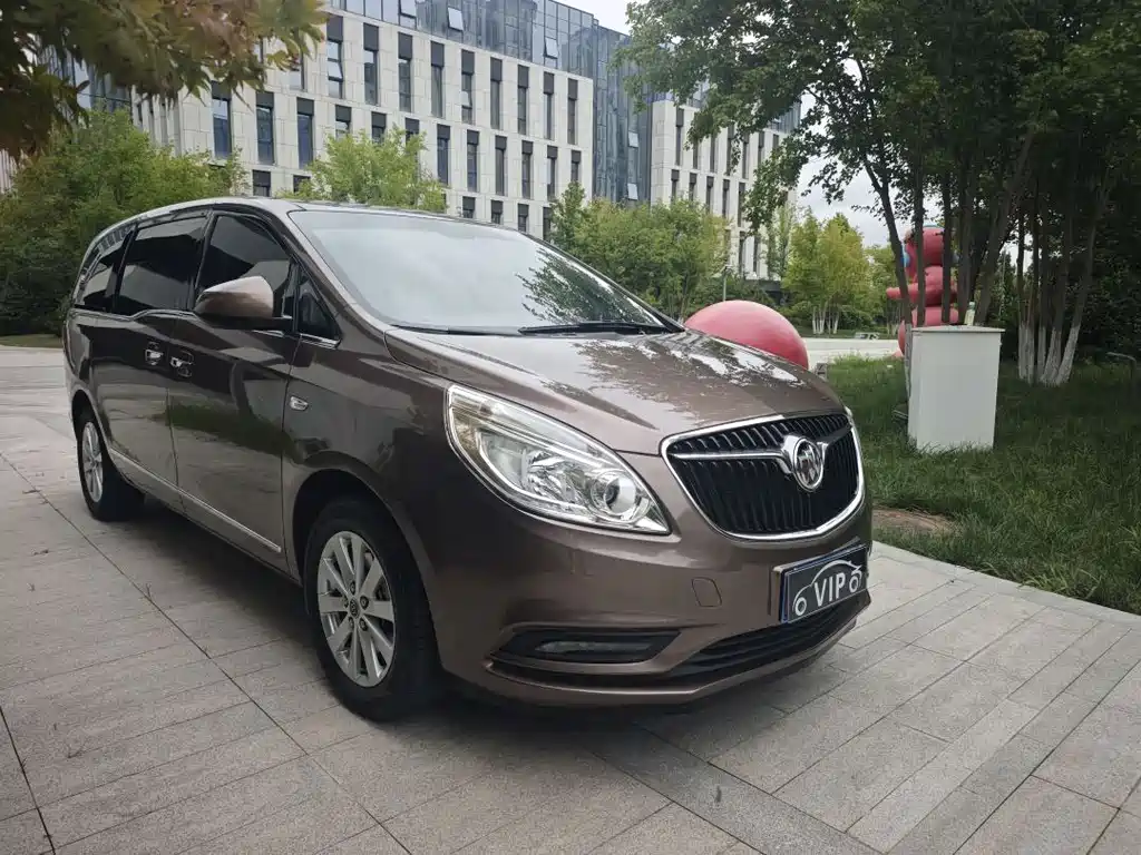 Buick GL8 — миниатюра 3