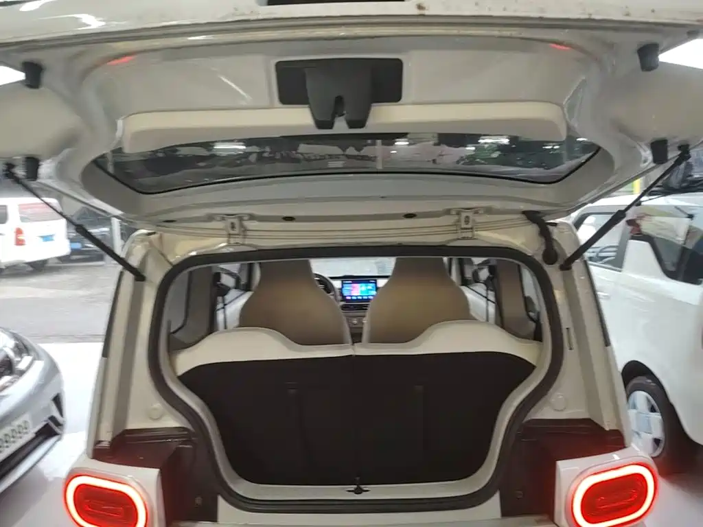 Wuling MINIEV — миниатюра 19