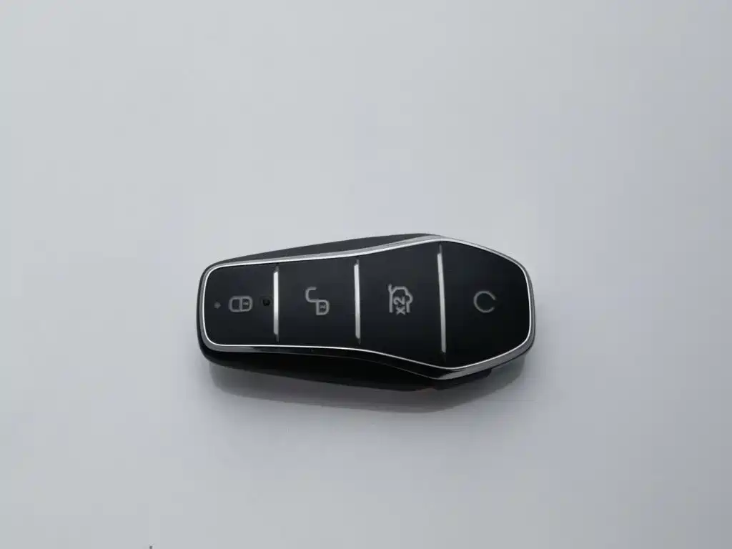 BYD Seal 05 DM-i — миниатюра 19