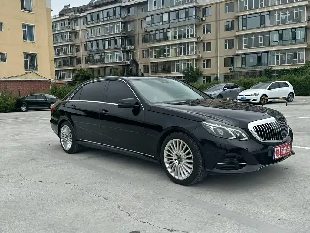 Mercedes-Benz E-Class — миниатюра 3