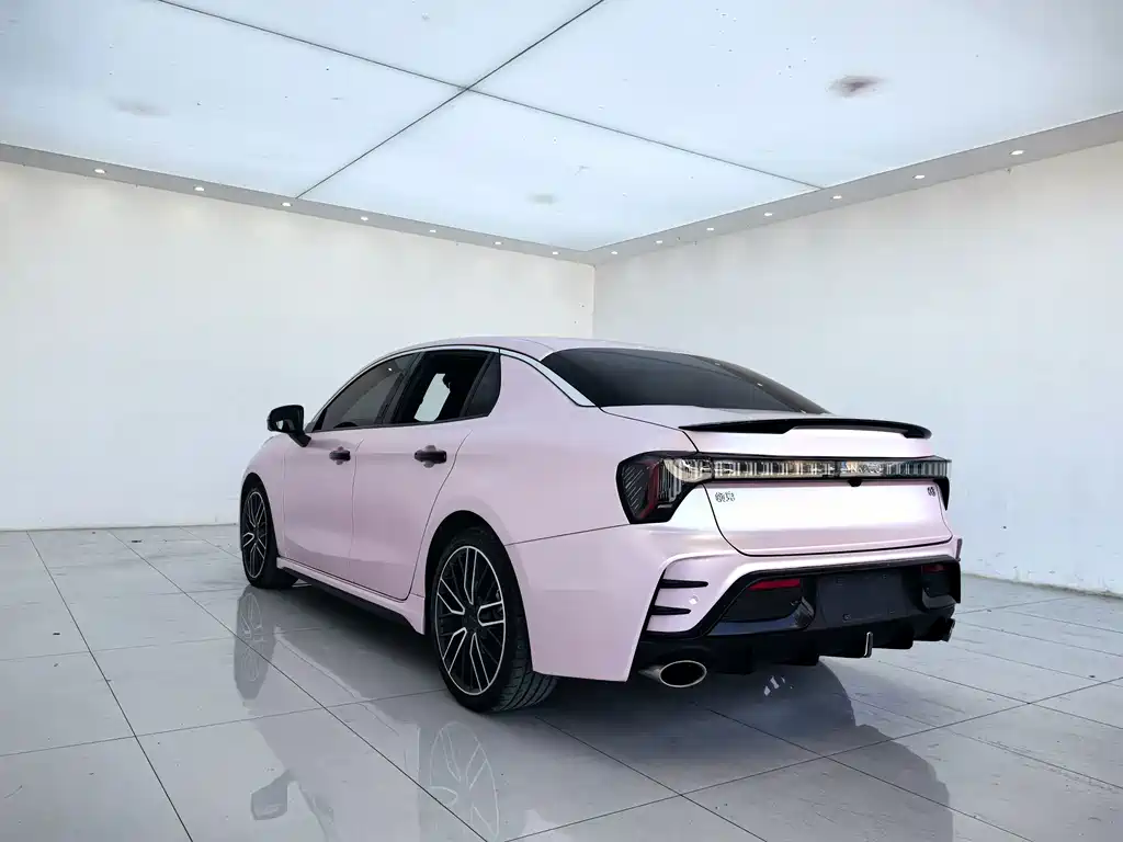 Lynk & Co 03 — миниатюра 12