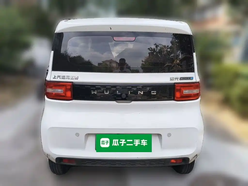 Wuling MINIEV — миниатюра 3