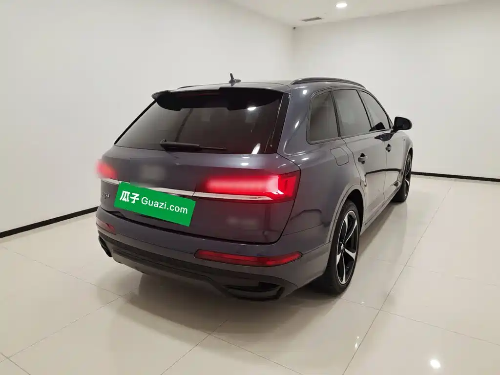 Audi Q7 — миниатюра 6