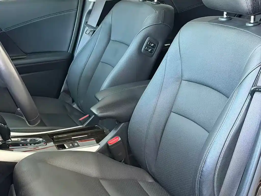 Honda Accord — миниатюра 10