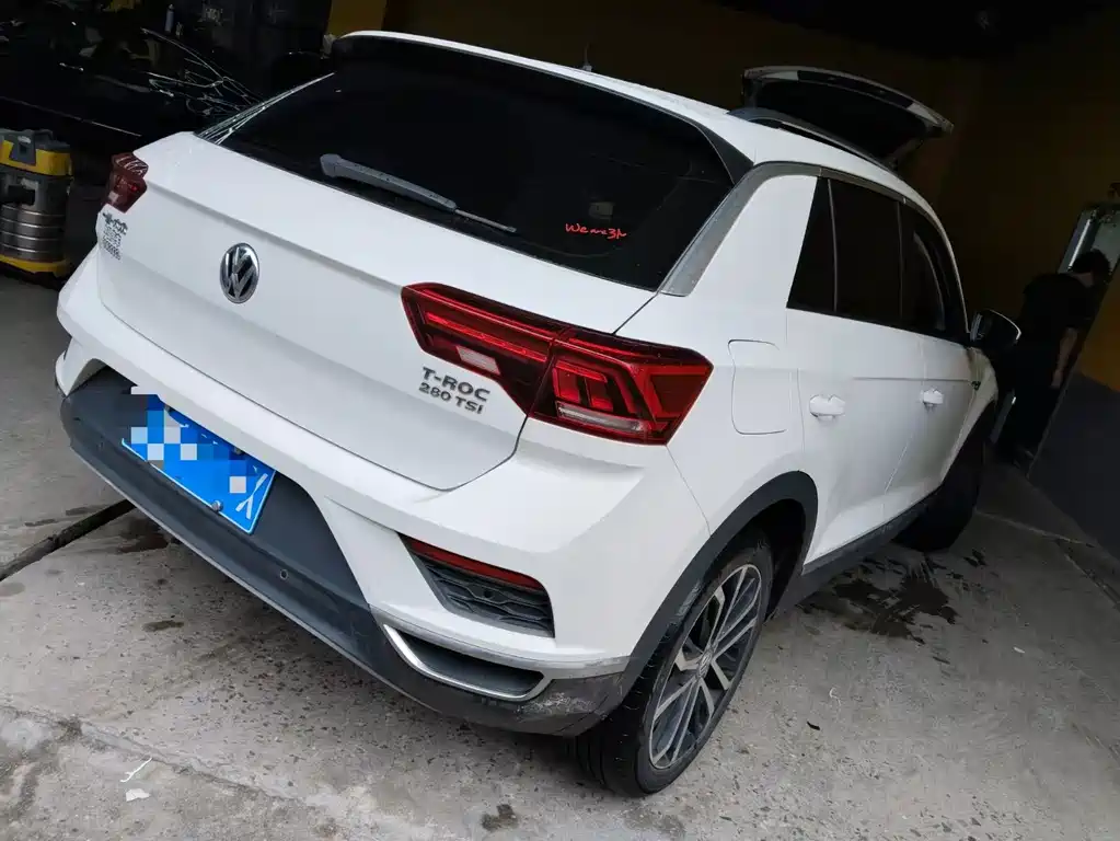 Volkswagen T-Roc — миниатюра 3