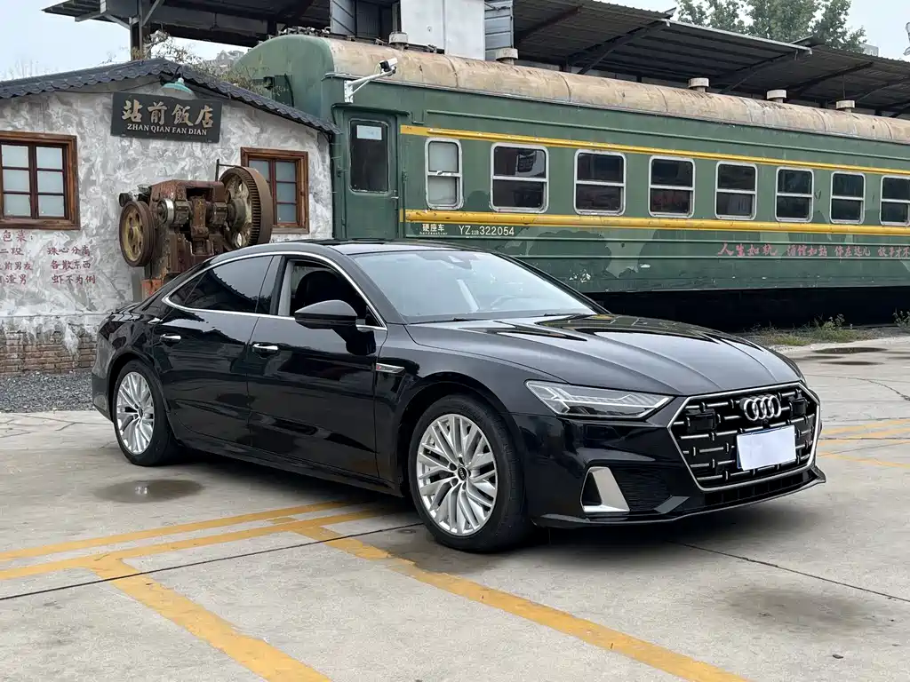 Audi A7L — миниатюра 2