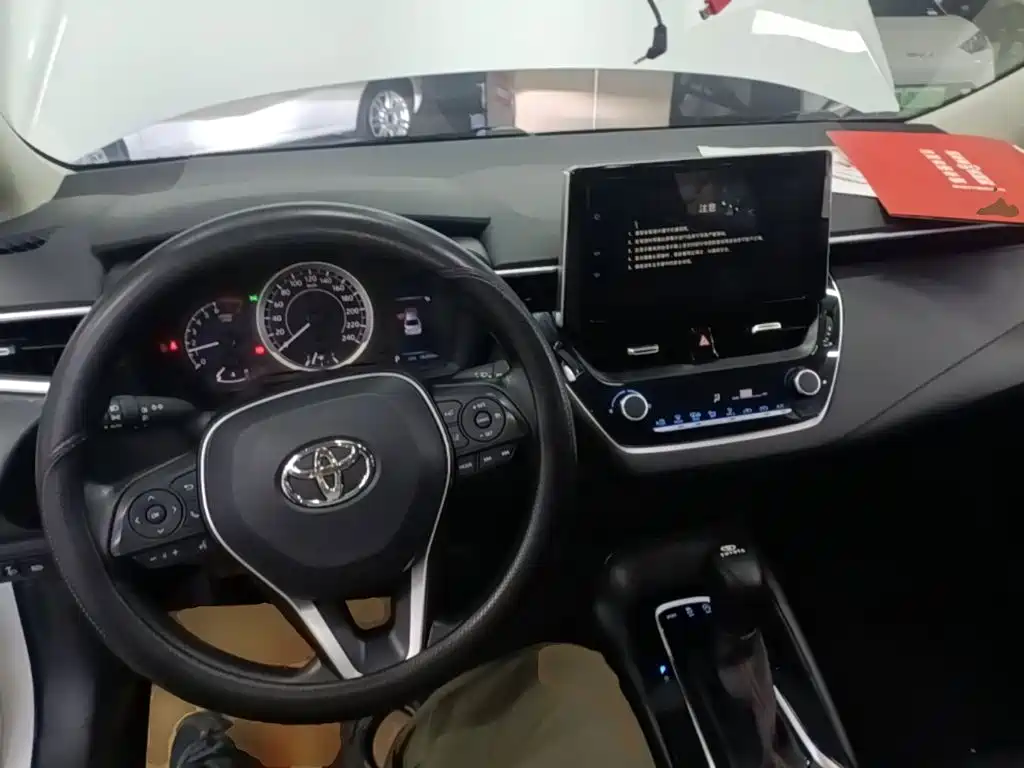 Toyota Corolla — миниатюра 10