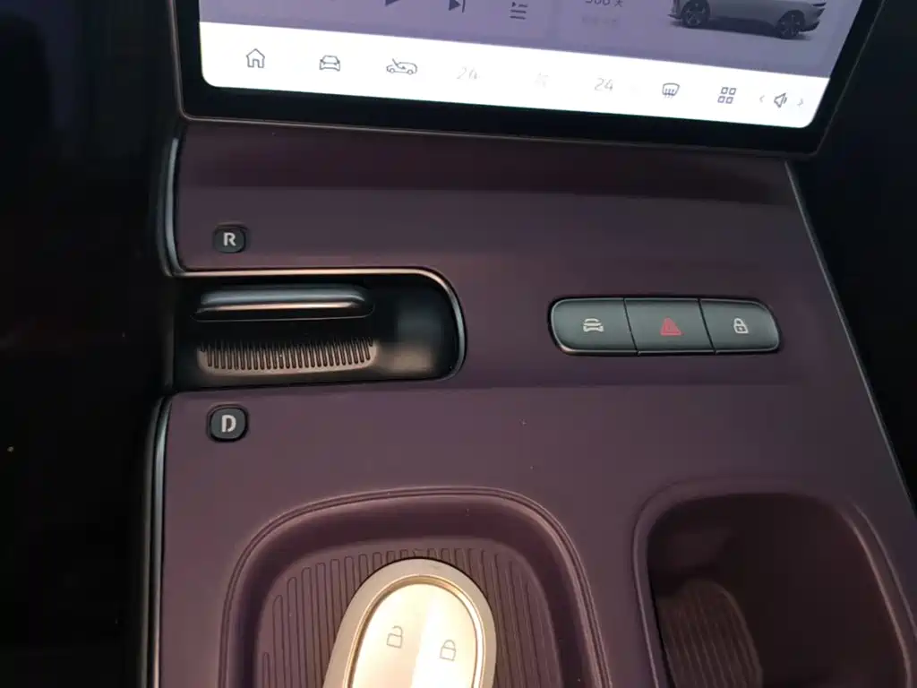 NIO ET5T — миниатюра 14