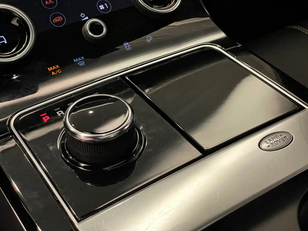 Land Rover Velar — миниатюра 15