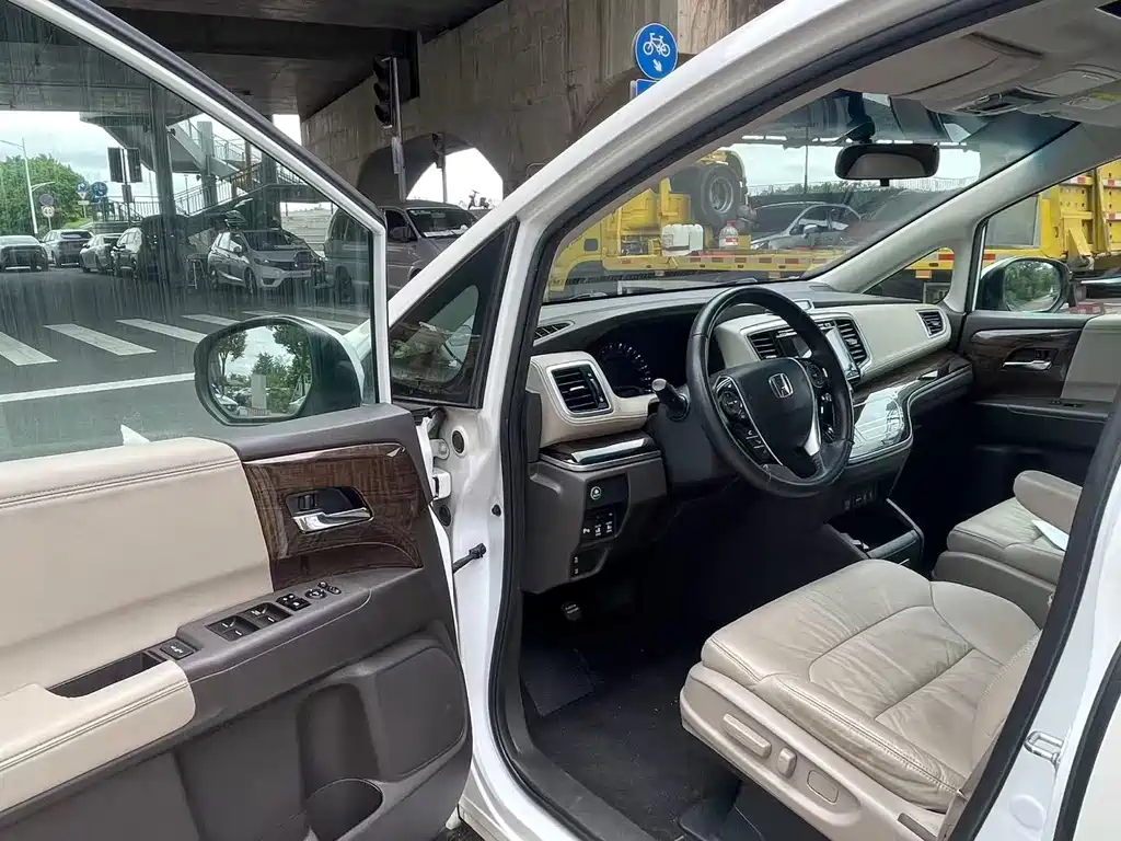 Honda Odyssey — миниатюра 6
