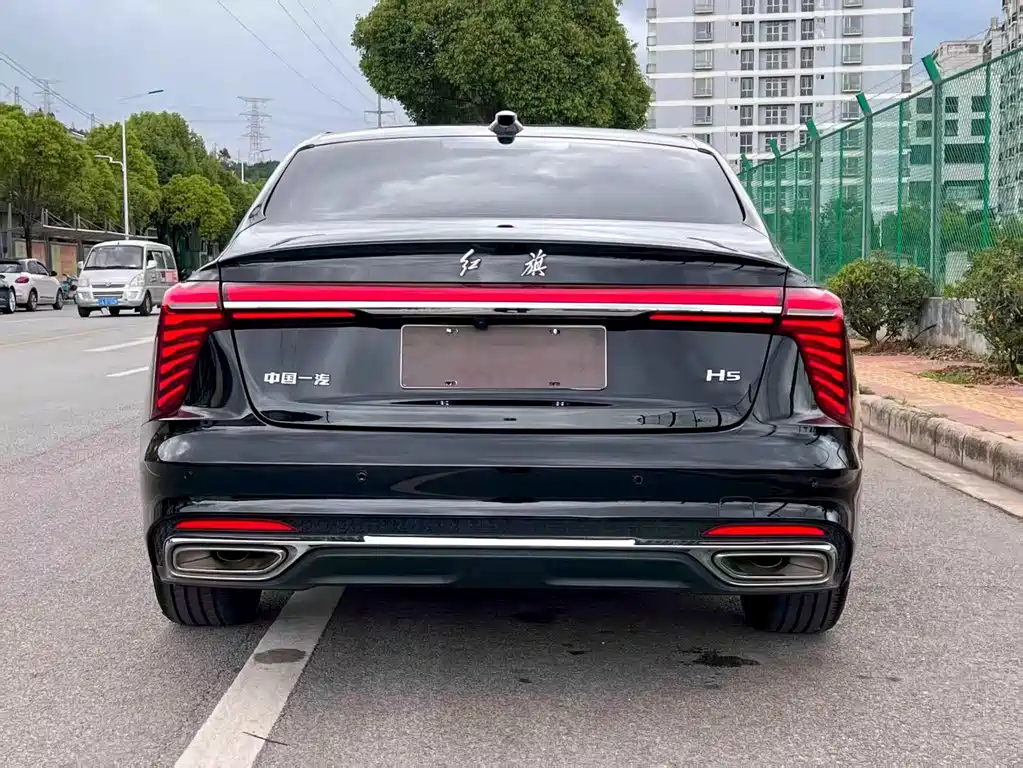 Hongqi Hongqi H5 — миниатюра 11