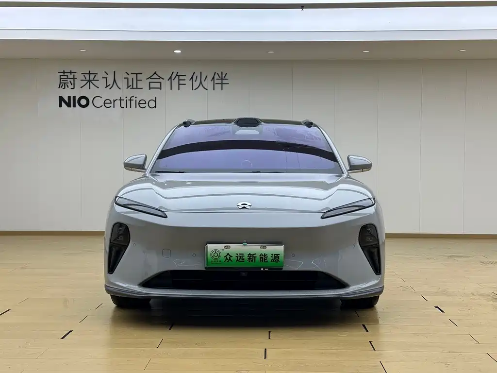 NIO ET5T — миниатюра 2