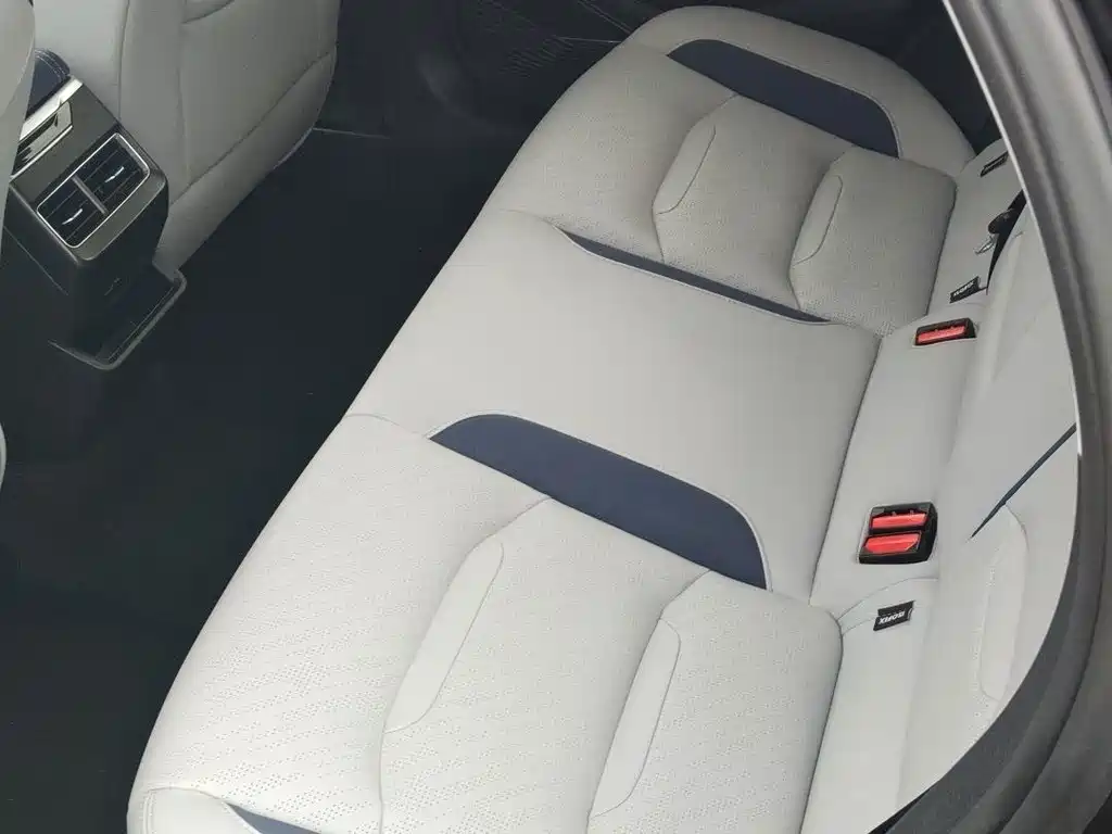 Geely Xingrui — миниатюра 10