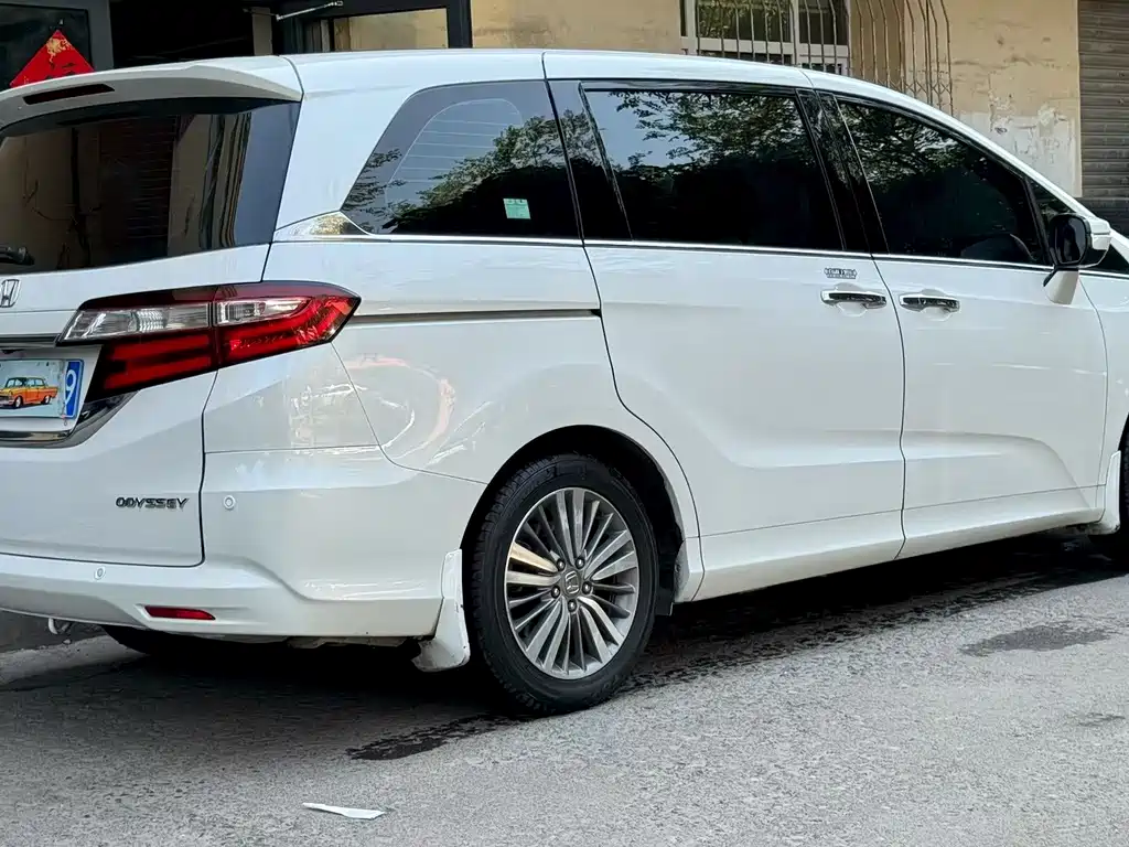 Honda Odyssey — миниатюра 7