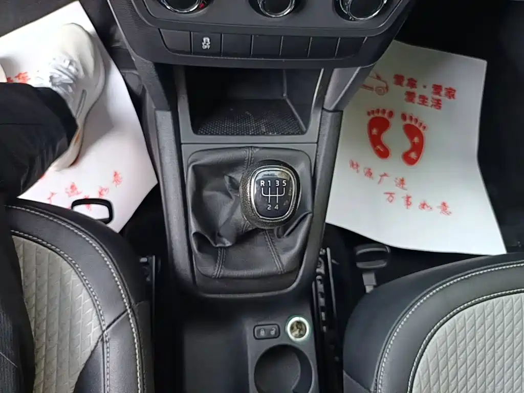 Skoda Yeti — миниатюра 14