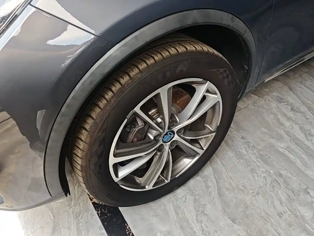 BYD Tang New Energy — миниатюра 23