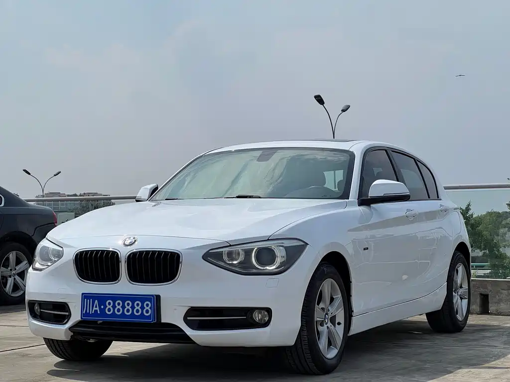 BMW 1 Series (Import) 2013