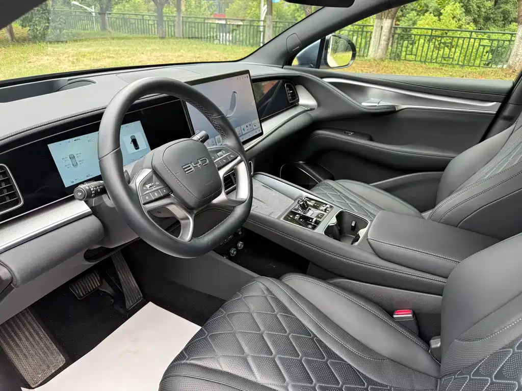 BYD Sealion 07 EV — миниатюра 8