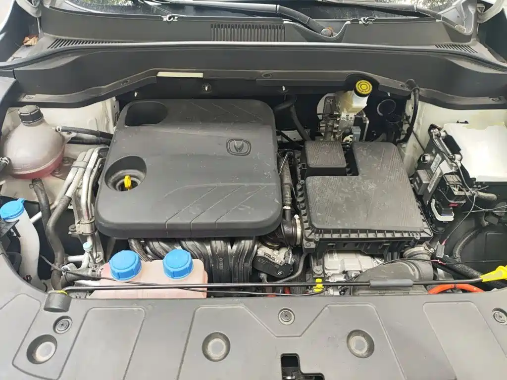 Changan UNI-Z New Energy — миниатюра 16