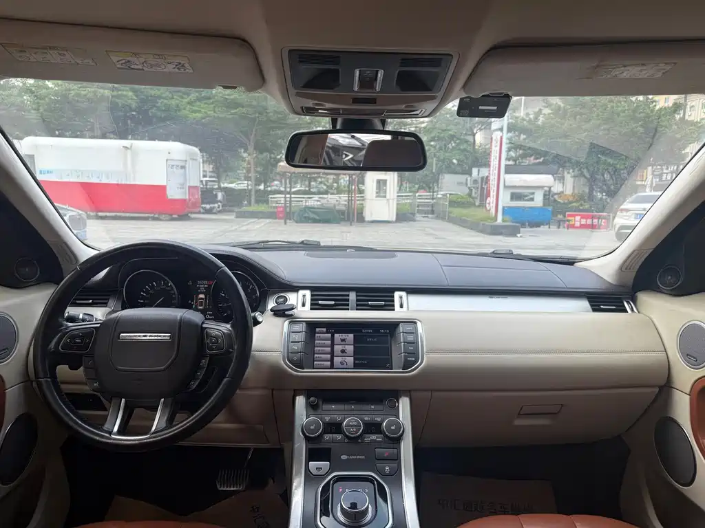 Land Rover Evoque (Import) — миниатюра 5