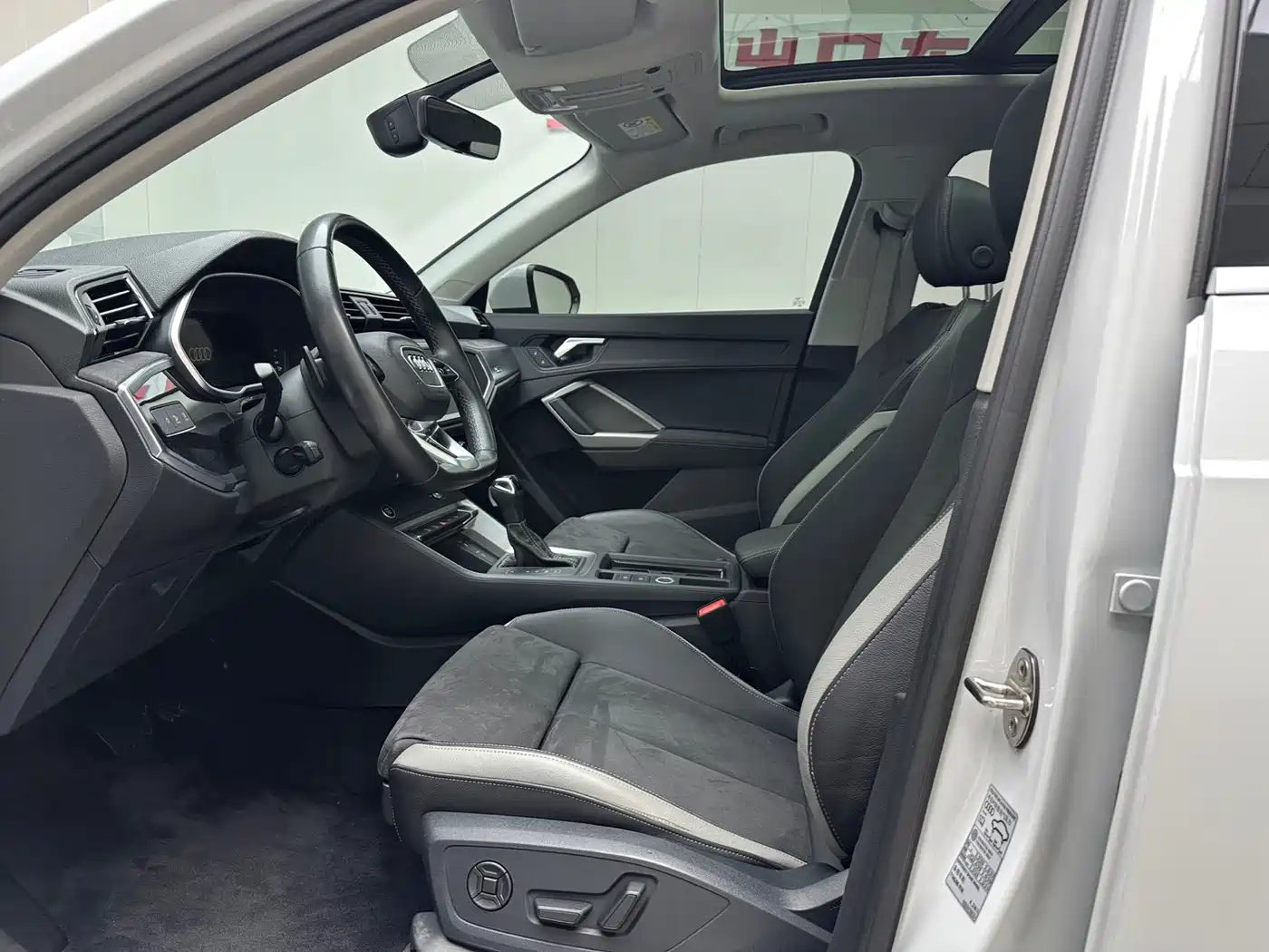 Audi Q3 id 4515319 из Китая 18