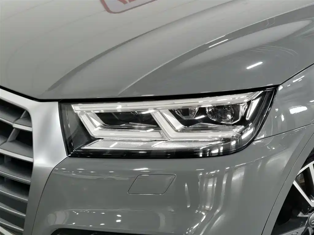 Audi Q5L 2018 45 TFSI Premium Fashion VI