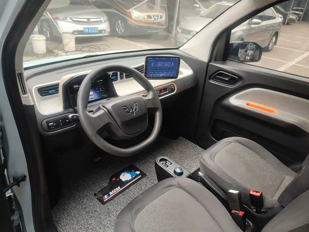 Wuling MINIEV — миниатюра 6