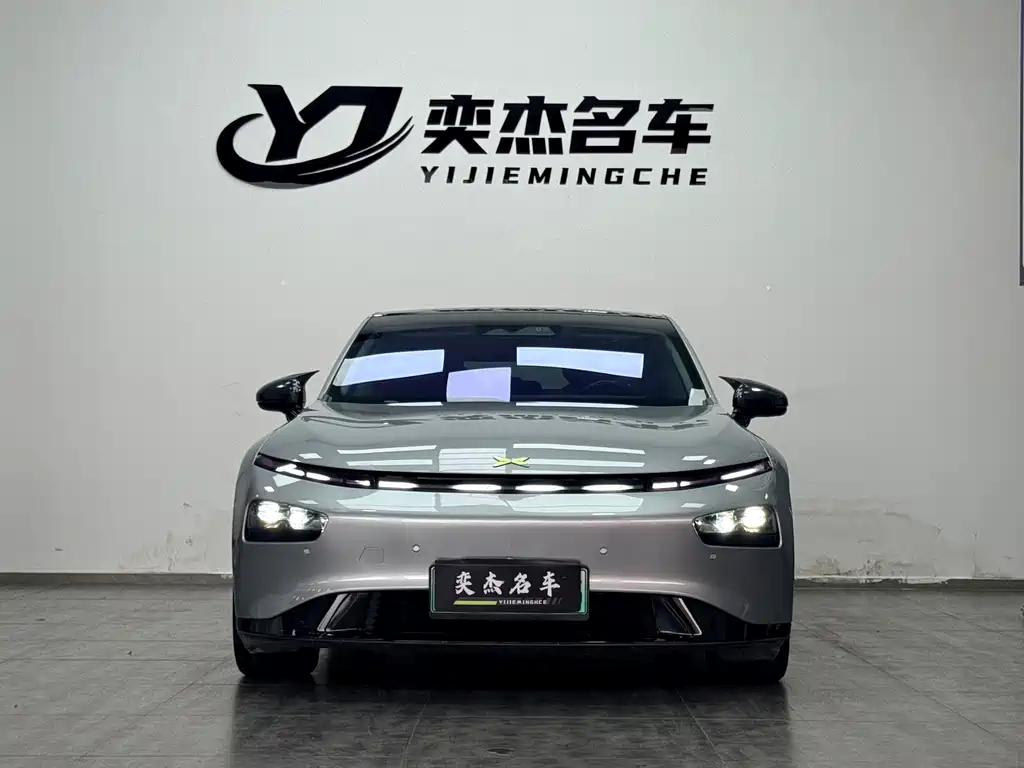 XPeng P7 — миниатюра 2