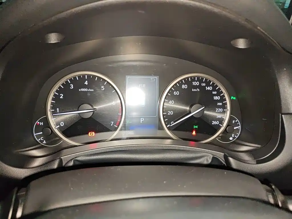Lexus NX — миниатюра 4