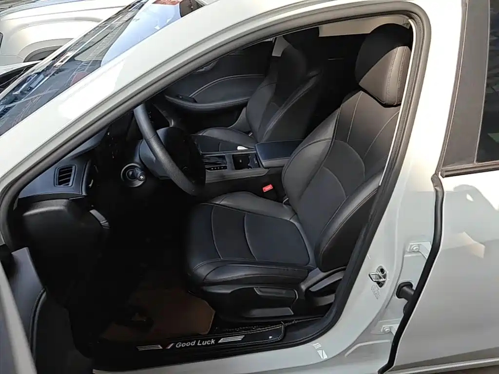 Roewe i5 — миниатюра 15