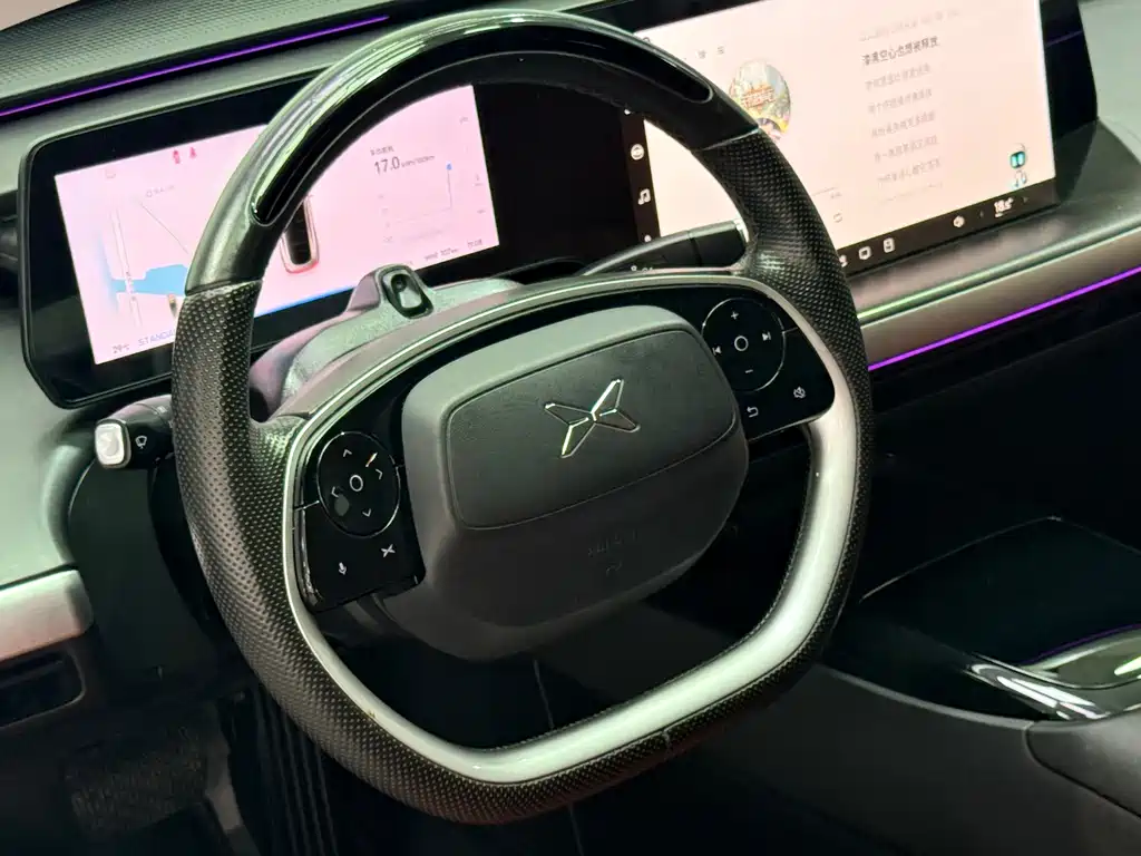 XPeng P7 — миниатюра 10