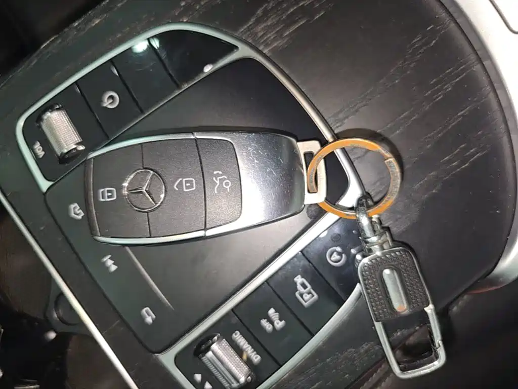 Mercedes-Benz C-Class — миниатюра 9