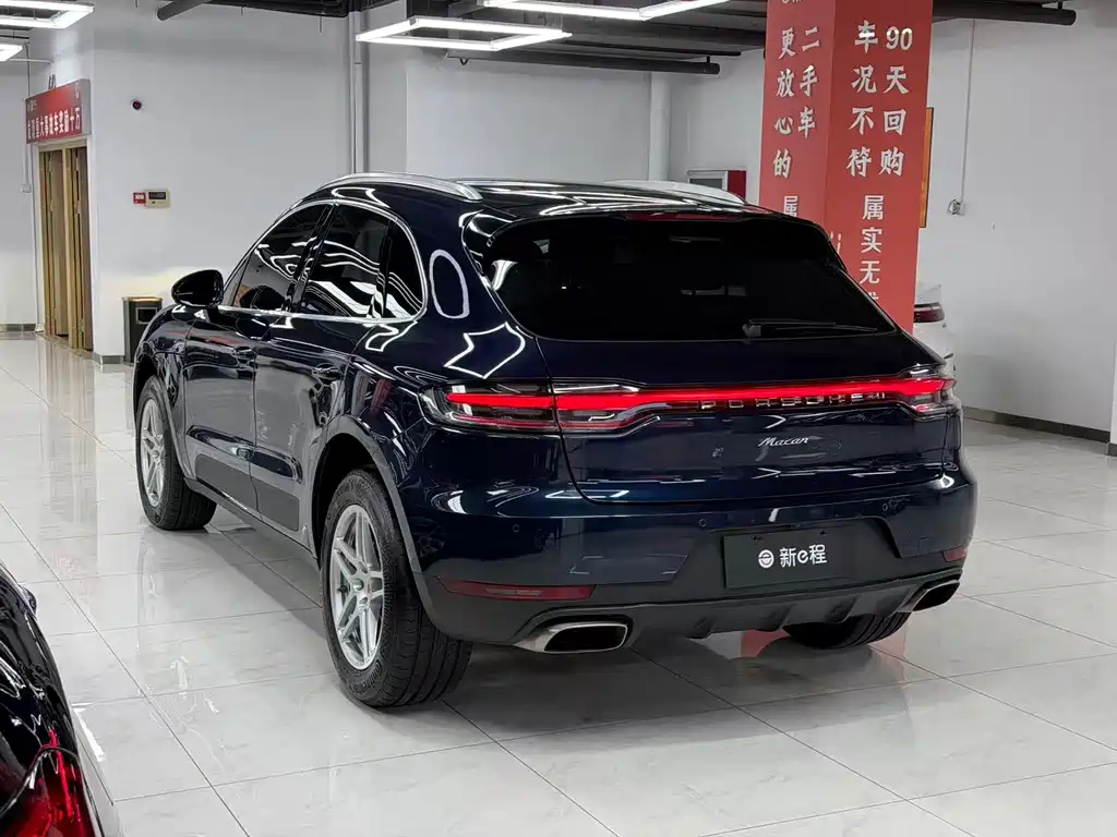 Porsche Macan — миниатюра 5