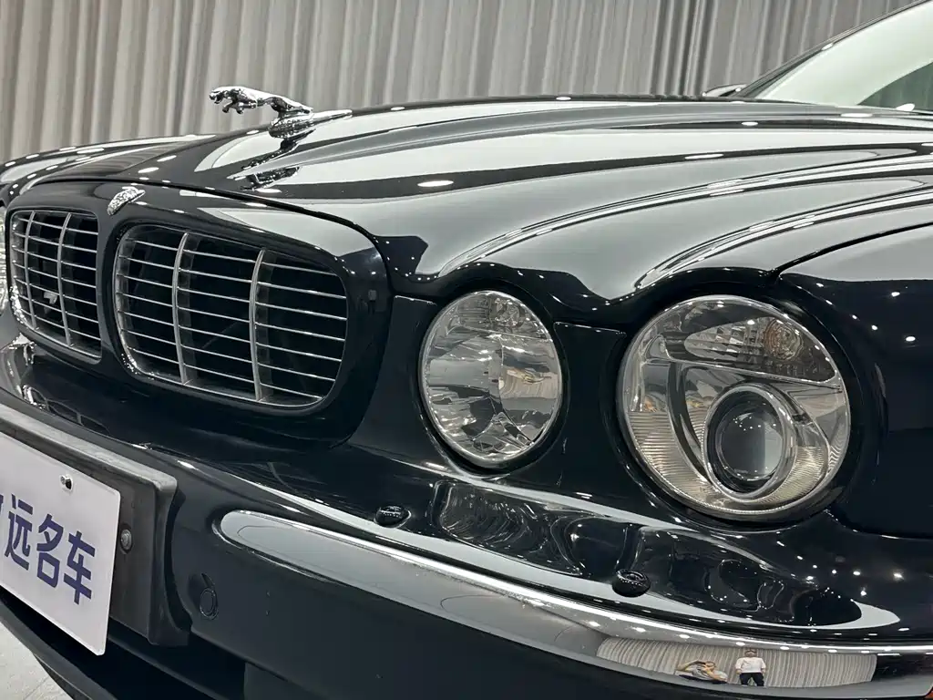 Jaguar XJ — миниатюра 34