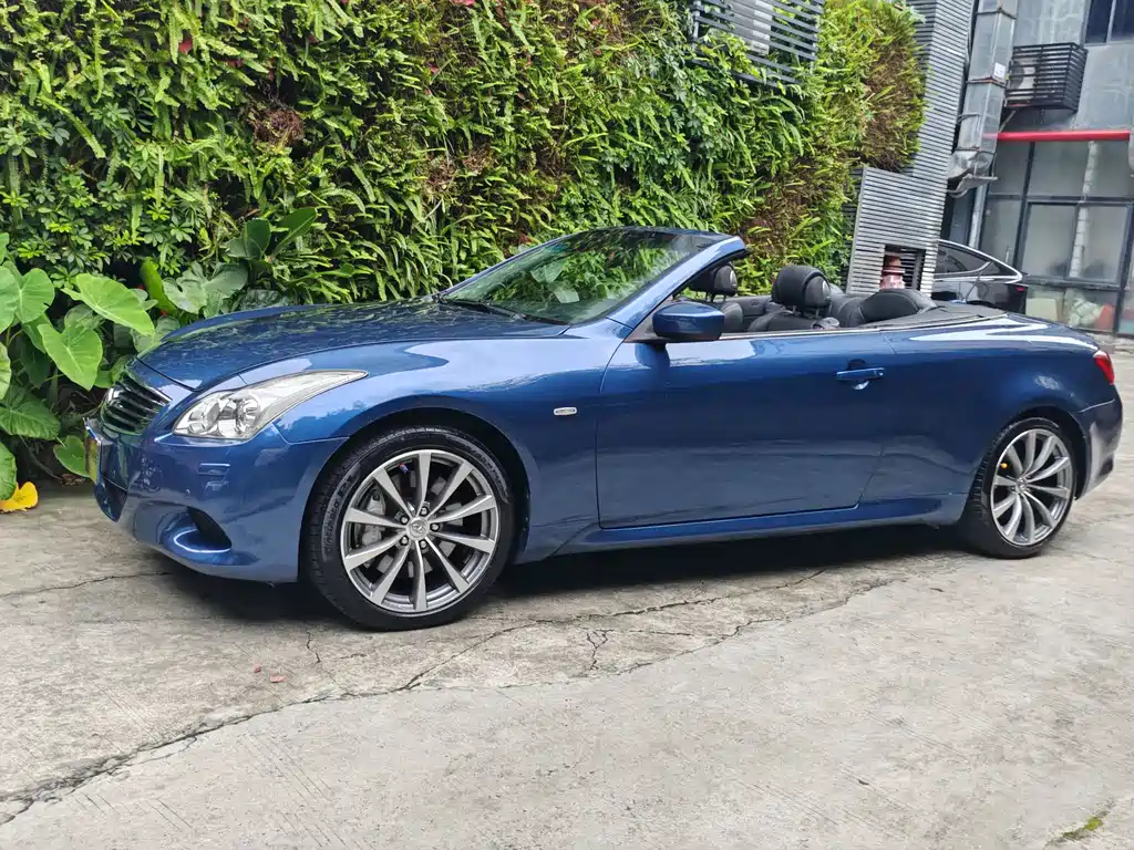 Infiniti M — миниатюра 5