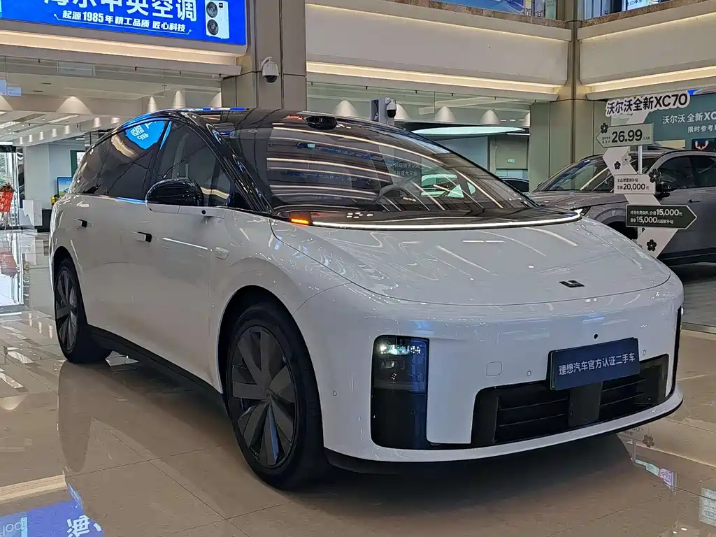 Li Auto i8 2025 Standard